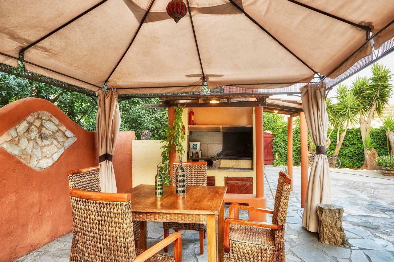 Dm Elegant And Charming Villa Foinikia  Luaran gambar